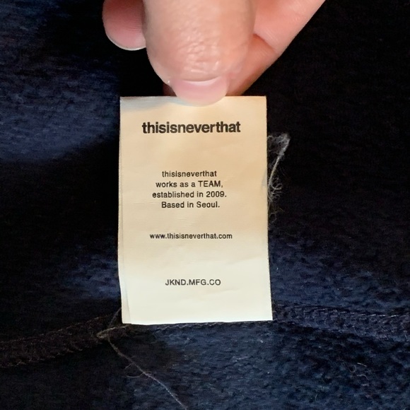 DUB SIDE thisisneverthat Crewneck - Picture 8 of 8